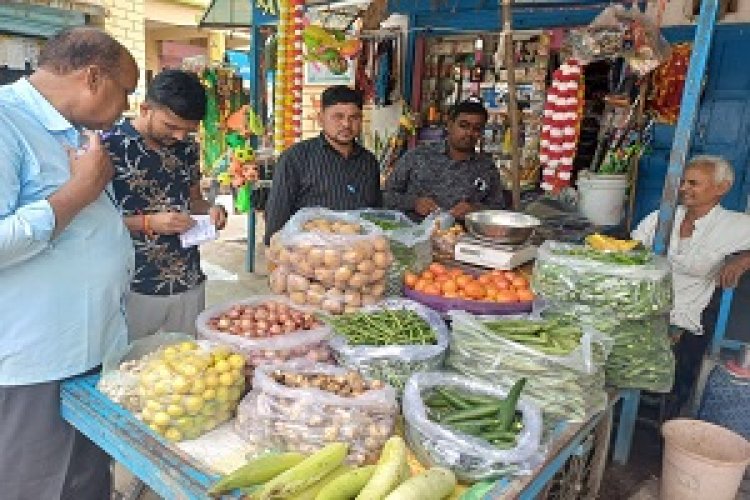 NEWS- जीरन नगर परिषद ने चलाया अभियान,कराया 60 निराश्रित गौवंश को गोशाला में प्रवेश,वंही काटे दुकानदारों, साथ की ये अपील,पढ़े खबर.........