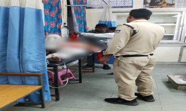 NEWS : बाइक सवार असुंतलित होकर गिरे, तो डायल-100 को मिली सुचना, पुलिस जवानों ने निभाया फर्ज, घायलों को पहुंचाया अस्पताल, घटना भावगढ़ थाना क्षेत्र की, पढ़े खबर