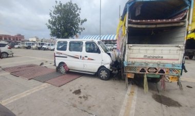 BIG BREAKING : सांवरिया सेठ मंदिर परिसर में बड़ा हादसा, पार्किंग में सौ रहे श्रद्धालुओं को कार ने कुचला, कई लोगों की हालत गंभीर, चित्तौड़गढ़ रैफर, कैसे हुई घटना, पढ़े ये खबर