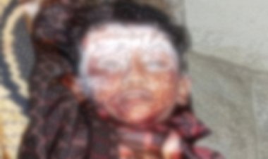 OMG ! बस के इंतजार में खड़ा परिवार, अचानक आई तेज रफ्तार कार, और मासूम को मारी टक्कर, परिजन बालक को लेकर पहुंचे मनासा अस्पताल, डॉक्टरों ने किया मृत घोषित, पुलिस जुटी जांच में, पढ़े खबर