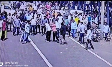 BREAKING NEWS- बोतलगंज से आया किसान बेचने लहसुन,समझा चोर और कर दी पिटाई, तो हो गया  हंगामा,फिर इन्होने किया बिच बचाव,वीडियो हुआ वाइरल,मामला पहुंचा पिपलियामंडी थाने में,पढ़े नरेंद्र राठौर की खबर