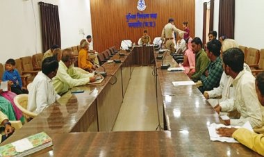 BIG NEWS : मंदसौर पुलिस मुख्यालय पर शिकायत निवारण महाशिविर, शिकायतों का किया त्वरित निराकरण, इनके चेहरे पर आई खुशी, एसपी सहित ये अधिकारी मौजूद, पढ़े खबर