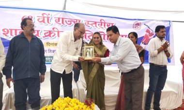 NEWS : मंदसौर में 68 वीं राज्य स्तरीय बेसबॉल प्रतियोगिता, पूर्व विधायक सिसोदिया बोले- खेलों को मन में बसाओ, पुरी लगन एवं भावना पूर्वक खेलें, पढ़े खबर