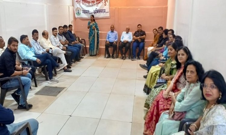 NEWS : नगर समस्या सुझाव ग्रुप का दीपावली मिलन संपन्न, काव्य पाठ के बाद हुआ युवा चेहरों का सम्मान, क्या बोले विधायक दिलीप सिंह परिहार, पढ़े खबर