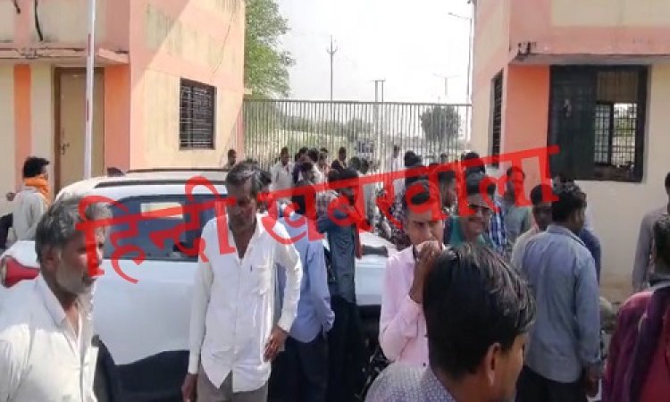 BIG BREAKING : नीमच मंडी में किसानों का हल्लाबोल, मैन गेट को किया बंद, और नारेबाजी शुरू, आखिर क्यों नाराज हुए अन्नदाता, पढ़े पवनराव शिंदे की खबर