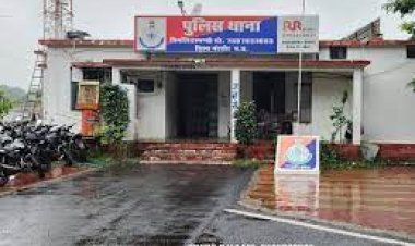 NEWS : नशा तस्करी के खिलाफ पिपलियामंडी पुलिस की बड़ी कार्यवाही, लक्जरी कार से अवैध मादक पदार्थ जप्त, तो तीन आरोपी भी गिरफ्तार, अब इन दो की तलाश, पढ़े खबर