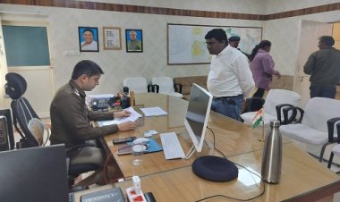 NEWS : जिला पुलिस द्वारा जनसुनवाई का आयोजन, आवेदकों की शिकायतों का तत्काल निराकरण, इन क्षेत्रों में आयोजित हुआ शिकायत निराकरण शिविर, पढ़े खबर