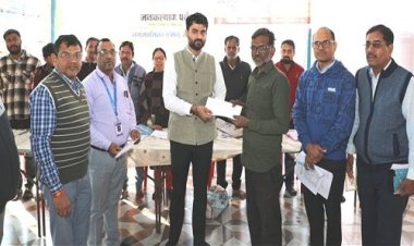 NEWS : जनकल्‍याण शिविर, इस व्‍यवसाय के लिए मिले 20 हजार, यह मदद ईमरान खान के लिए वरदान साबित, तो नीमच में इन्हें भी मिली सहायता, पढ़े खबर