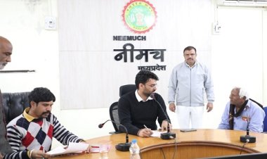 NEWS : मंगलवार को जनसुनवाई, कलेक्‍टर ने सुनी 100 से ज्यादा आवेदकों की समस्‍याएं, वार्ड बॉय और चौकीदार को लंबित मजदूरी का भुगतान करने के निर्देश, तो इनकी परेशानी भी जानी, पढ़े खबर