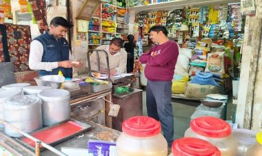 NEWS : मिलावट से मुक्ति अभियान, पेट पूजा सहित इन दुकानों पर खाद्य विभाग की दबिश, सामग्री के लिए नमूने, और जांच के लिए भेजे, रिपोर्ट आने के बाद होगी ये कार्यवाही, पढ़े खबर