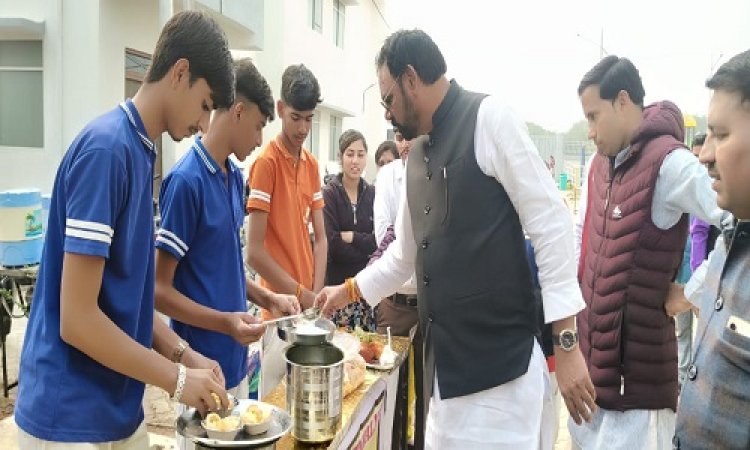 NEWS : वीर बाल दिवस, मनासा में हुआ इस विशेष कार्यक्रम का आयोजन, विधायक मारु पहुंचे निरिक्षण करने, नन्हे बच्चों को किया संबोधित, पढ़े खबर