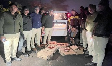 BIG NEWS : मनासा-पिपलियामंडी रोड़ पर आबकारी विभाग की बड़ी कार्यवाही, लक्जरी कार से पकड़ी अवैध शराब, कीमत लाखों में, गिरफ्तारी के बाद आरोपी गोपाल पहुंचा सलाखों के पीछे, पढ़े खबर