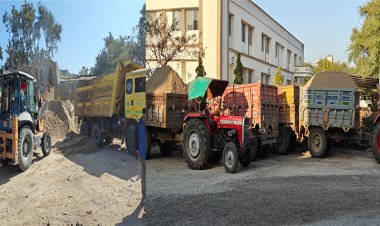 BIG NEWS : जिला कलेक्टर तक पहुंची शिकायत, तो हरकत में आएं प्रशासनिक अधिकारी, फिर नीमच शहर में ताबड़तोड़ कार्यवाहियां, 18 डंपर रेत जप्त, पढ़े खबर