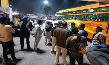 BIG NEWS : सड़क सुरक्षा माह, यहां लगाया चैकिंग पॉइंट, तो यहां बसों को खंगाला, समझाइश के साथ चालानी कार्यवाही भी, आप भी करें नियमों का पालन, जागरूकता लाने के प्रयास में यातायात पुलिस, पढ़े खबर