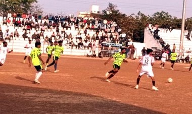 NEWS : गणतंत्र दिवस फुटबाल स्पर्धा, एनएफए का फायनल में प्रवेश, शुक्रवार को इनके बीच होगा कड़ा मुकाबला, तो ये होंगे मुख्य अतिथि, पढ़े खबर