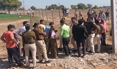 BIG NEWS : कनावटी में अतिक्रमण हटाने पहुंचा अमला, तो हो गया बवाल, शिकायत के बाद हुई ये बड़ी कार्यवाही, मौके पर प्रशासनिक और पुलिस अधिकारी, पढ़े खबर