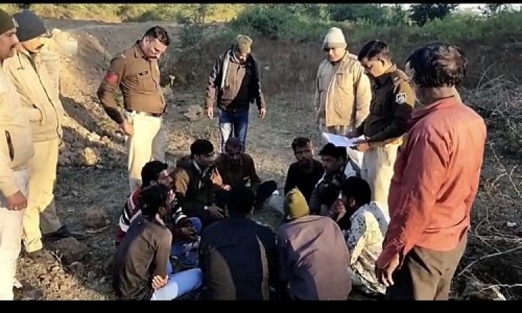 BIG NEWS : इन दो ठिकानों पर खाकी की दबिश, ये अवैध लाभ कमाते 13 लोग गिरफ्तार, हजारों रूपए नगर, और कई उपकरण भी जप्त, कार्यवाही भानपुरा पुलिस की, पढ़े खबर