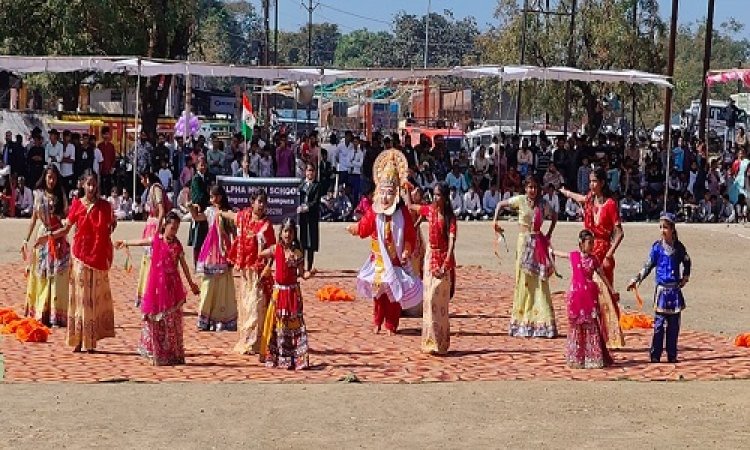 NEWS : रामपुरा में हर्षोल्लास के साथ मनाया गणतंत्र दिवस, देशभक्ति के गीतों से गूंजा परिसर, सांस्कृतिक कार्यक्रम भी आयोजित, पढ़े खबर