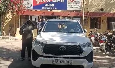 BIG NEWS : जावद जनपद के CEO का अपहरण, फिर नीमच पुलिस हुई अलर्ट, इनके सहयोग से बड़ी कार्यवाही, आकाश धुर्वे को कैंट थाने लेकर पहुंच रही खाकी, पढ़े खबर