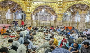 BIG NEWS : सोना-चांदी और नोटों से भर गई दान पेटियां, सांवरिया सेठ में निकली करोड़ों की धनराशि, होली पर भक्तों ने इतना प्यार लुटाया कि पांच दिन तक गिना गया पैसा, पढ़े खबर