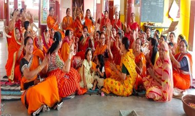 NEWS : नीमच की इस कॉलोनी में फाग महोत्सव की धूम, मातृशक्ति ने फूलों से खेली होली, भजन कीर्तन से किया राधा-कृष्ण का स्वागत, पढ़े खबर