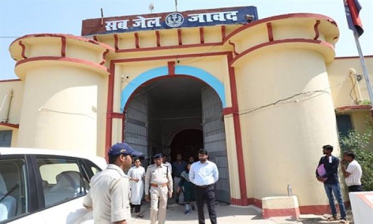 BIG NEWS : जिला कलेक्टर हिमांशु चंद्रा पहुंचे जावद जेल, नाश्ता-भोजन की गुणवत्ता की ली जानकारी, तो सुविधाओं का भी लिया जायजा, जेलर को दिए ये निर्देश, पढ़े खबर