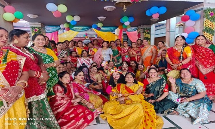 NEWS : नीमच के इस मंदिर में महिलाओं ने मनाया फाग उत्सव, राधा कृष्ण के साथ खेली फूलों से होली, तो मधुर भजनों पर झूमी नारी शक्ति, पढ़े खबर
