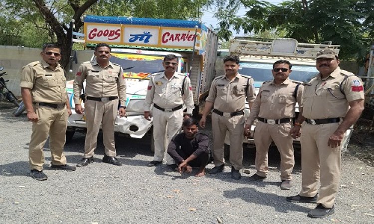 BIG NEWS : मंदसौर पुलिस ने किया वाहन चोरी का बड़ा खुलासा, दो पिकअप बरामद, बोतलगंज का सोहेल भी गिरफ्तार, अब इनकी तलाश, इस आरोपी पर हत्या और छेड़छाड़ सहित कई मुकदमे भी दर्ज, पढ़े खबर