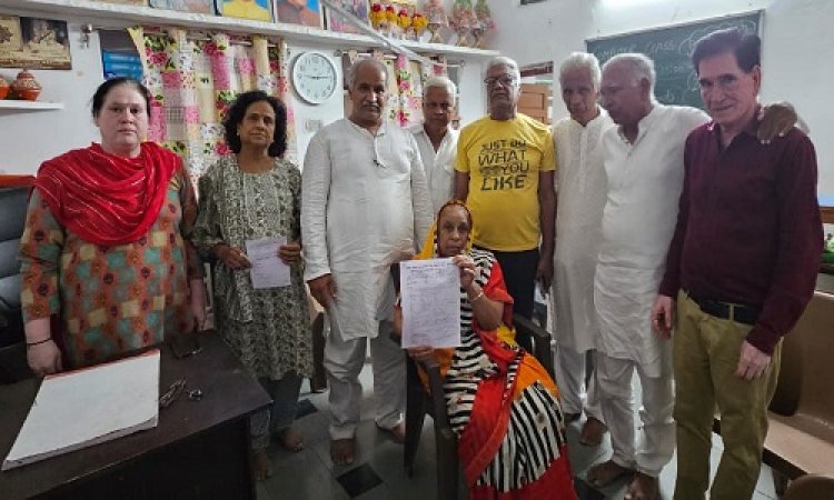 BIG NEWS : शरीर का मोह त्याग जनकल्याण की दिशा में बड़ा कदम, कांतादेवी कोठीफोड़ा ने लिया देहदान का संकल्प, भरा घोषणा पत्र, अखिल विश्व णमोकार प्रेम मंडल बना माध्यम, पढ़े खबर