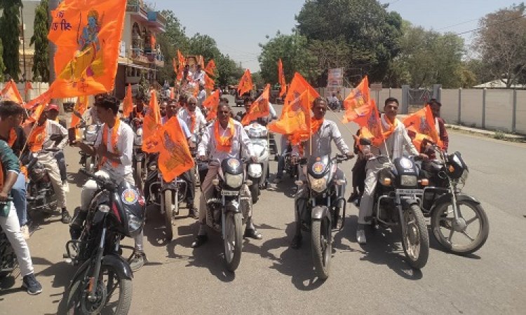 NEWS : रामनवमी पर नायक समाज ने निकाली भव्य वाहन रैली, रथ में सवार हुए श्रीराम, पुष्पवर्षा से हुआ भव्य स्वागत, पढ़े खबर