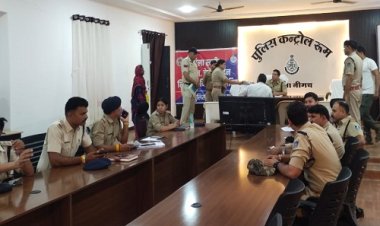 BIG NEWS : पुलिस कंट्रोल रूम पर शिकायत निवारण एवं CM हेल्पलाईन शिविर संपन्न, एसपी अंकित जायसवाल ने की आमजन की सुनवाई, संतुष्टि पूर्वक किया निराकरण, अधिकारियों को भी दिए ये निर्देश, पढ़े खबर