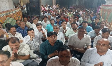 NEWS : मनासा में सामूहिक हनुमान चालीसा का पाठ, नगर के भक्तों और युवाओं ने बढ़-चढ़कर लिया हिस्सा, फिर महाआरती का भी आयोजन, पढ़े खबर