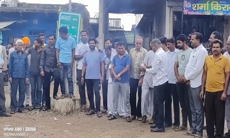BIG NEWS : भारतीय सेना ने आतंकी ठिकानों को किया ढेर, तो ग्राम देवरी-खवासा में मनाया जश्न, ग्रामीणों ने की जमकर आतिशबाजी, पढ़े खबर