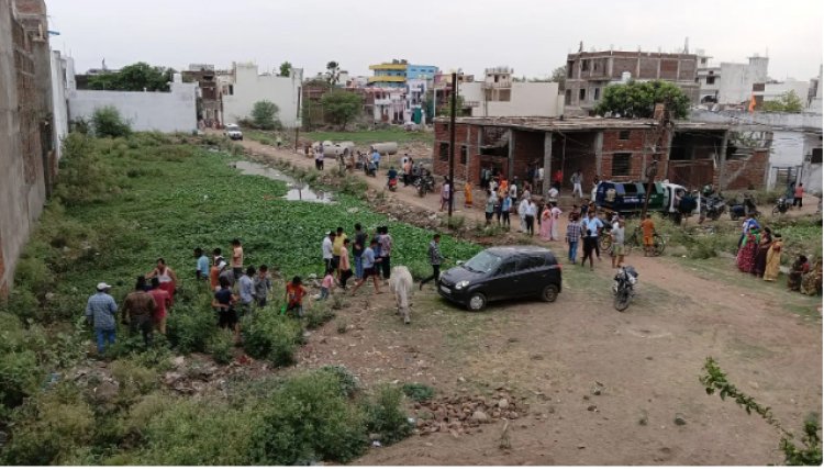 OMG ! बोरे में मिला धड़, हाथ-पैर काटकर फेंके, सिर और एक हाथ की अब भी तलाश, खाली प्लॉट से टुकड़ों को किया इकट्ठा, फिर पोस्टमार्टम के लिए भेजी लाश, आपके रौंगटे खड़े कर देगी ये घटना, पढ़े खबर
