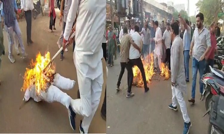 BIG NEWS : नीमच में कांग्रेस ने फूंका उप मुख्यमंत्री का पुतला, पुलिस और कार्यकर्ताओं के बीच झूमा-झटकी, तो फायर फाइटर की कोशिश भी नाकाम, जगदीश देवड़ा के बयान के बाद गरमाई राजनीति, पढ़े खबर