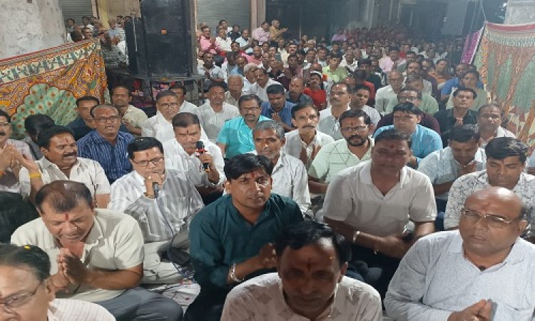 NEWS : मनासा में सामूहिक हनुमान चालीसा का पाठ, नगर के भक्तों और युवाओं ने बढ़-चढ़कर लिया हिस्सा, फिर महाआरती का भी आयोजन, पढ़े खबर