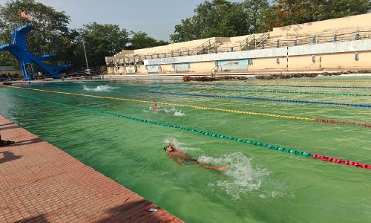 NEWS : नगर पालिका के स्वीमिंगपूल में जिला स्तरीय प्रतियोगिता संपन्न, खिलाड़ियों ने दिखाई प्रतिभा, जिला तैराकी संघ का कुछ यूं मिल सहयोग, पढ़े खबर
