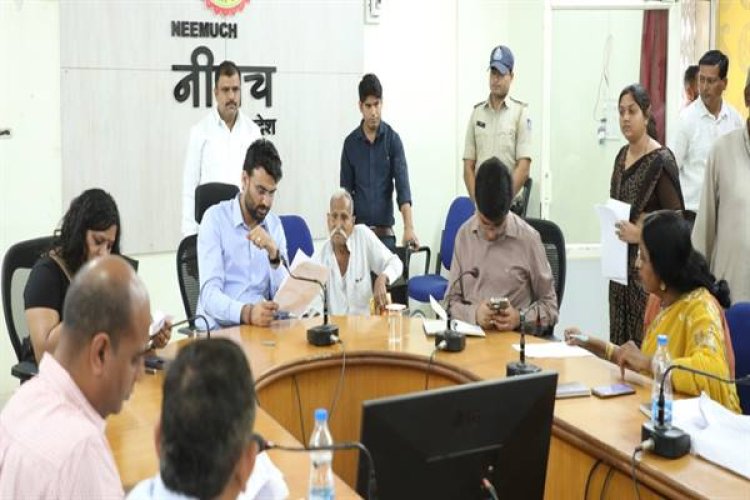 BIG NEWS : जनसुनवाई में पहुंची रास्‍ता विवाद की शिकायत, तो एक्शन में जिला कलेक्टर, DM चंद्रा ने राजस्‍व अधिकारियों को दिए ये निर्देश, क्या अब होगी ताबड़तोड़ कार्यवाहियां, पढ़े खबर