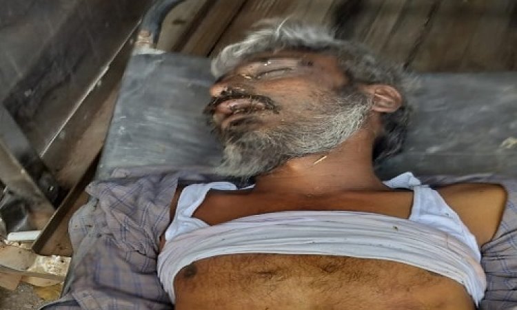 BIG NEWS : नीमच के बस स्टैंड पर मिली अज्ञात व्यक्ति की लाश, तो क्षेत्र में मचा हड़कंप, फिर कैंट पुलिस और एम्बुलेंस पहुंची मौके पर, शव को पहुंचाया जिला अस्पताल, अगर आपके पास है कोई जानकारी, तो इन नंबरों पर करें संपर्क, पढ़े खबर