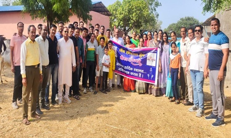 NEWS : जैन सोशल ग्रुप आगम परिवार ने की भावपूर्ण गौसेवा, रोटी और हरी घास खिलाई, तो गुड़ भी किया समर्पित, पढ़े खबर