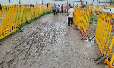 NEWS : बारिश का मौसम, और भादवामाता में भक्तों की मुश्किलें बढ़ी, कीचड़ भरे रास्ते से गुजर रहे श्रद्धालु, इन परेशानियों का कर रहें सामना, पढ़े खबर