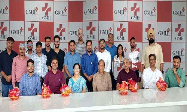 NEWS : ज्ञानोदय मल्टी स्पेशलिटी हॉस्पिटल में मनाया डॉक्टर्स-डे, स्मृति चिन्ह भेंट कर इन चिकित्सकों का किया सम्मान, पढ़े खबर