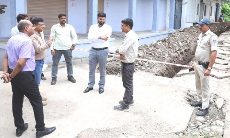NEWS : जिला कलेक्टर हिमांशु चंद्रा ने किया निर्माणाधीन ब्रीज का निरीक्षण, कार्य तेजी से पूर्ण करवाने के दिए निर्देश, पढ़े खबर
