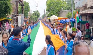 NEWS : मनासा नगर में निकाली भव्य तिरंगा यात्रा, जगह-जगह हुआ स्वागत, इस अभियान के तहत हुआ भव्य कार्यक्रम, पढ़े खबर