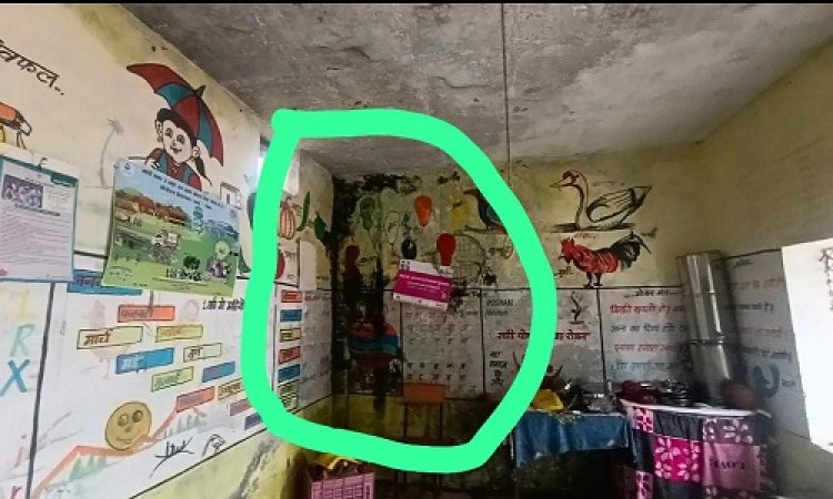 BIG NEWS : बरसात के मौसम में छत से टपकता पानी, नौनिहालों को नहीं मिलता पौष्टिक आहार, चीताखेड़ा में आंगनवाड़ी केंद्र के जर्जर हालात, आखिर जिम्मेदार कौन...! पढ़े खबर