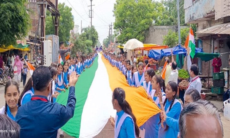 NEWS : मनासा नगर में निकाली भव्य तिरंगा यात्रा, जगह-जगह हुआ स्वागत, इस अभियान के तहत हुआ भव्य कार्यक्रम, पढ़े खबर