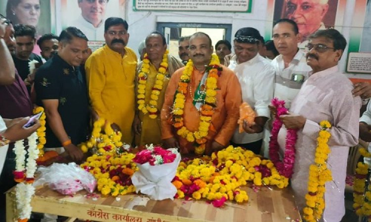 BIG NEWS : नीमच के गांधी भवन में खास कार्यक्रम, शहर ब्लॉक कांग्रेस ने किया नवागत जिलाध्यक्ष का जोरदार स्वागत, तरूण बाहेती बोले- जिम्मेदारी को हमें साथ मिलकर निभाना, पढ़े खबर