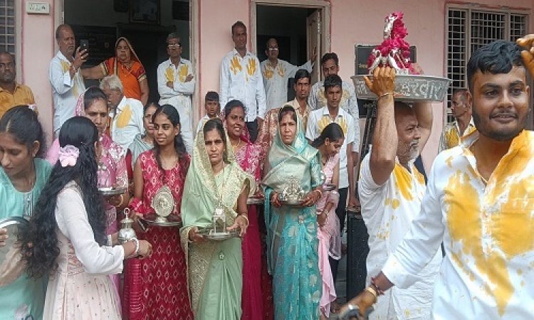 NEWS : ग्राम हरवार में पर्यूषण पर्व की धूम, भगवान महावीर स्वामी का जन्म वाचन महोत्सव मनाया, दिनभर हुए कई आयोजन, पढ़े खबर