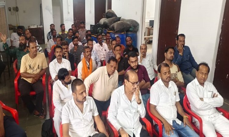 NEWS : आगामी त्यौहारों को लेकर रामपुरा थाना परिसर में शांति-समिति की बैठक संपन्न, प्रशासनिक एवं पुलिस अधिकारियों ने दिए ये निर्देश, पढ़े खबर