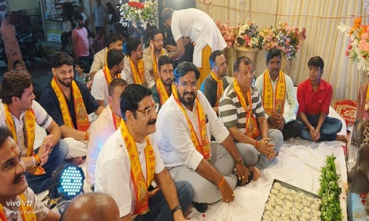 NEWS : मनासा के गांधी चौक पर गणेशोत्सव की धूम, रोजाना विभिन्न कार्यक्रमों का आयोजन, इन्होंने किया बप्पा का पूजन, महाप्रसादी का भी वितरण, पढ़े खबर